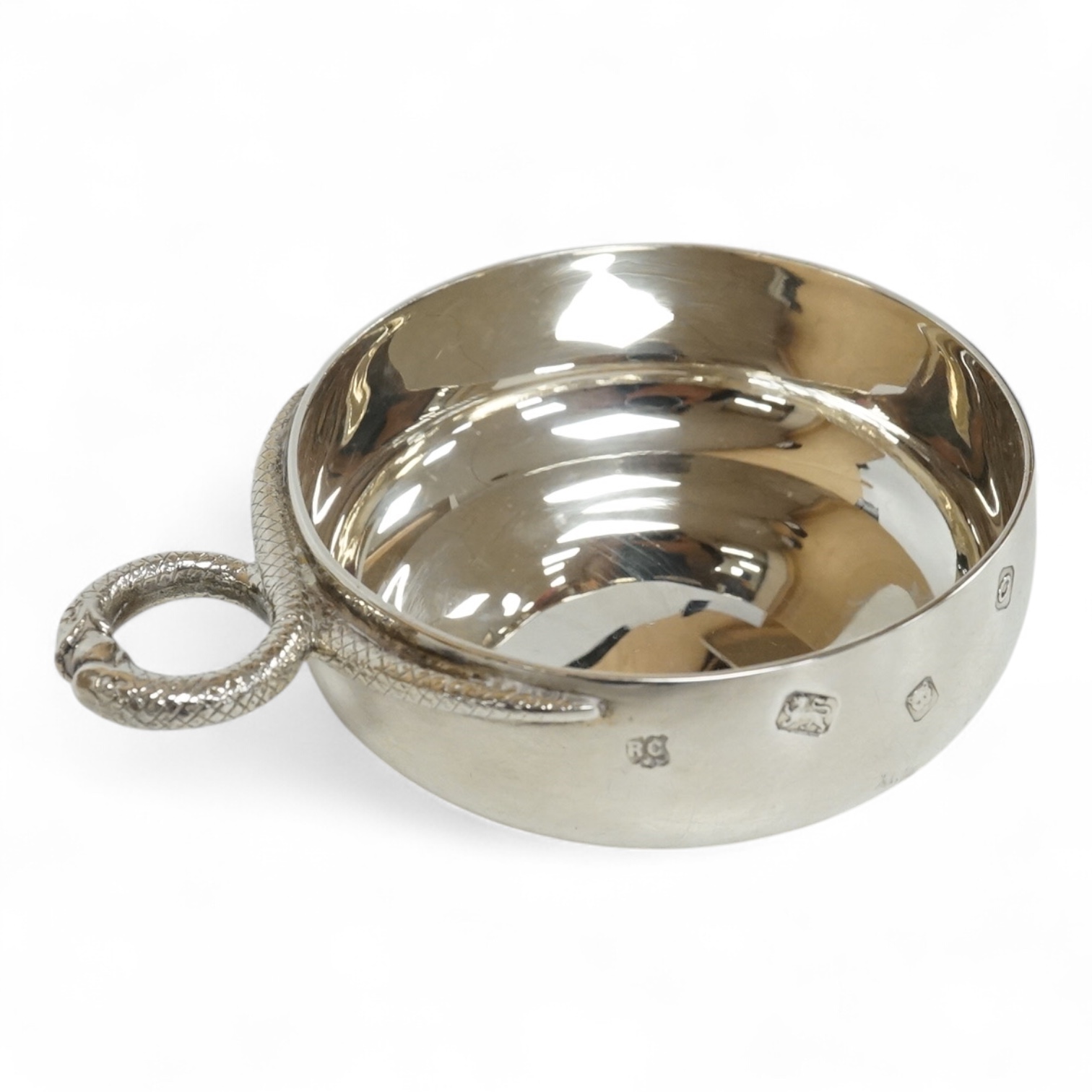 An Elizabeth II silver wine taster, William Comyns & Sons Ltd, London, 1969, 86mm, 76 grams.
